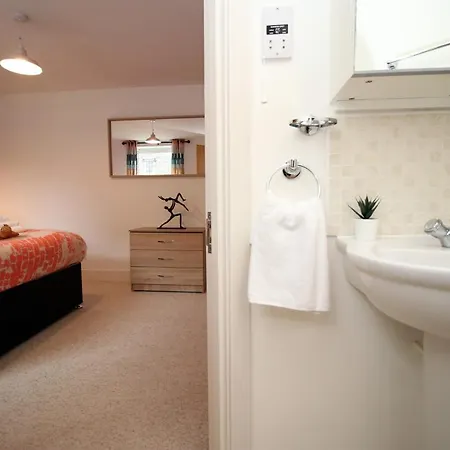 The Ashleigh By Staybc * Bristol